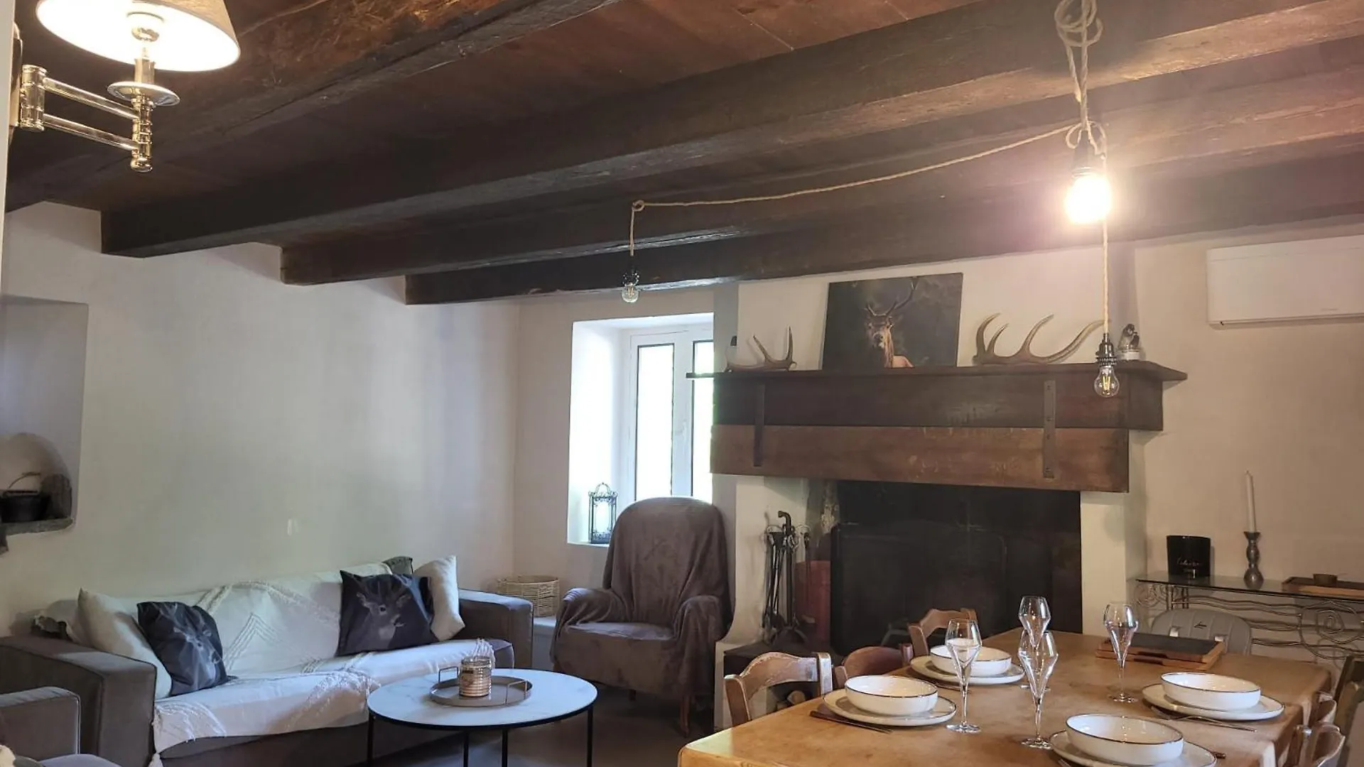 بيت للعطل Maison Pyreneene كامبان