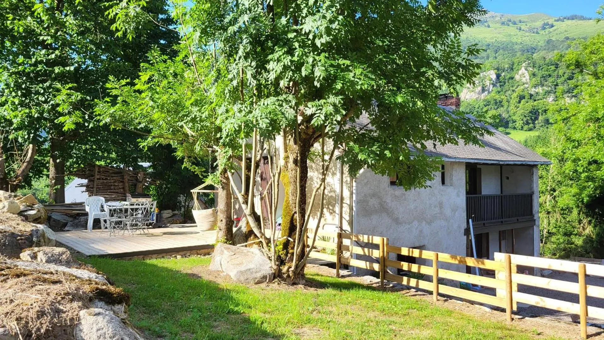 Maison Pyreneene كامبان فرنسا